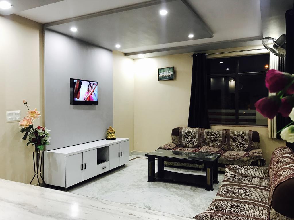 Aaradhya Residency Hotel Agra  Exterior photo