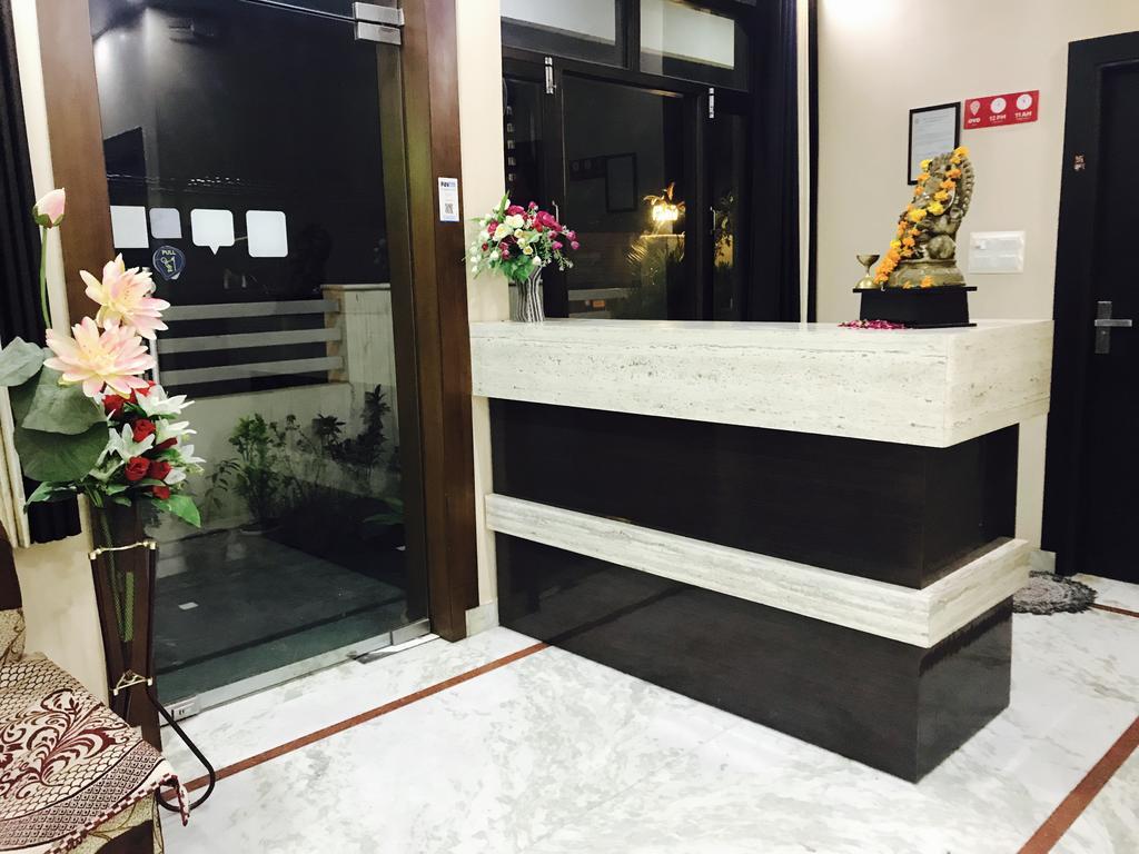 Aaradhya Residency Hotel Agra  Exterior photo