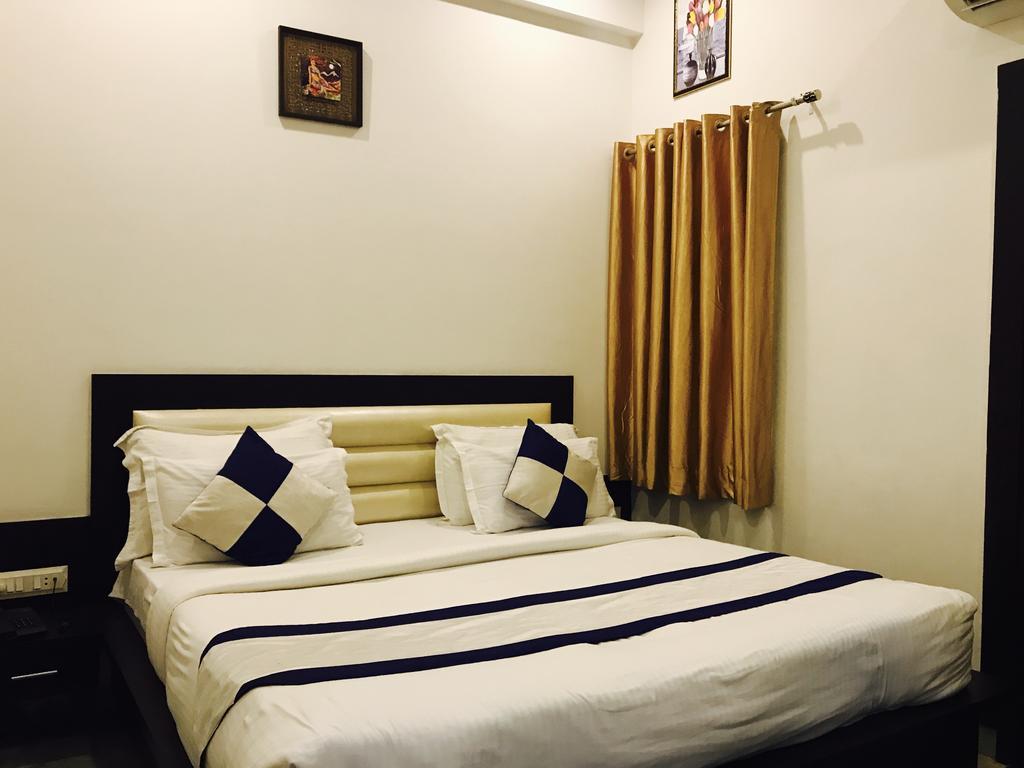 Aaradhya Residency Hotel Agra  Exterior photo
