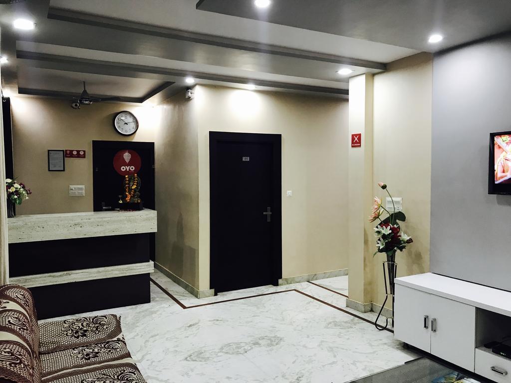 Aaradhya Residency Hotel Agra  Exterior photo