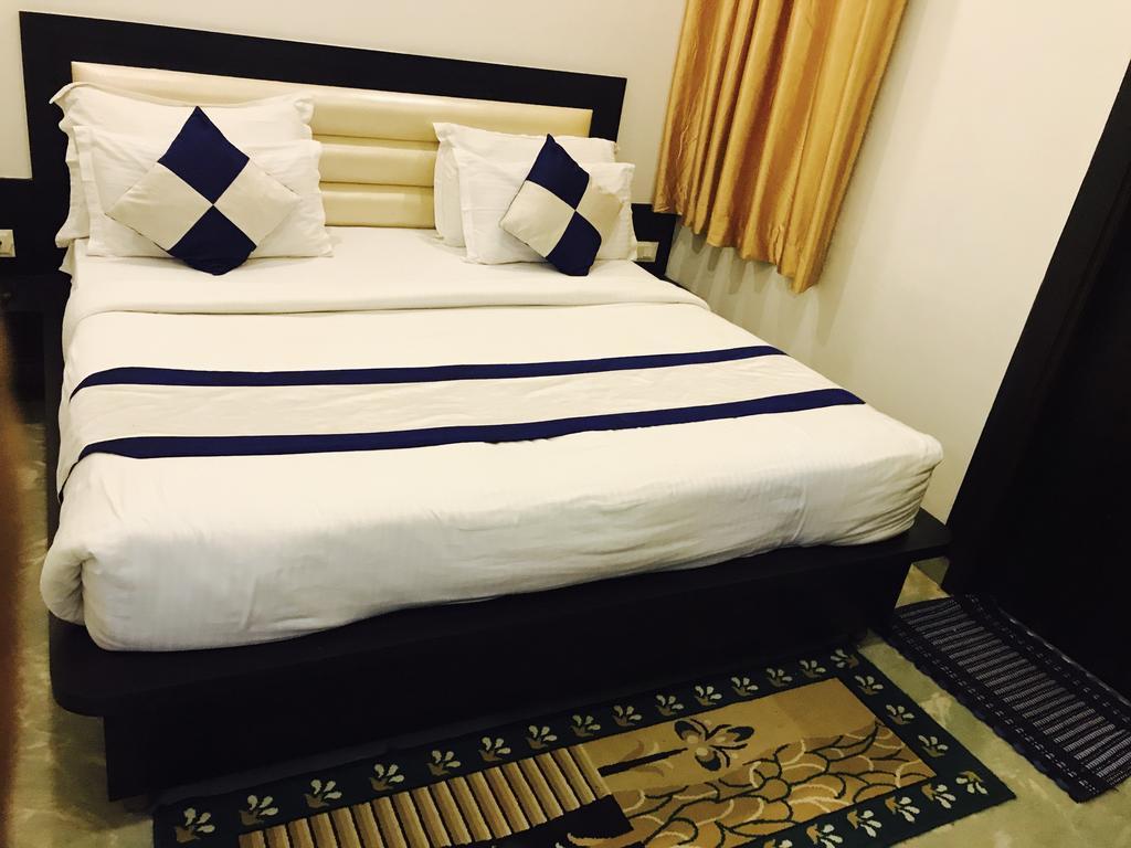 Aaradhya Residency Hotel Agra  Exterior photo