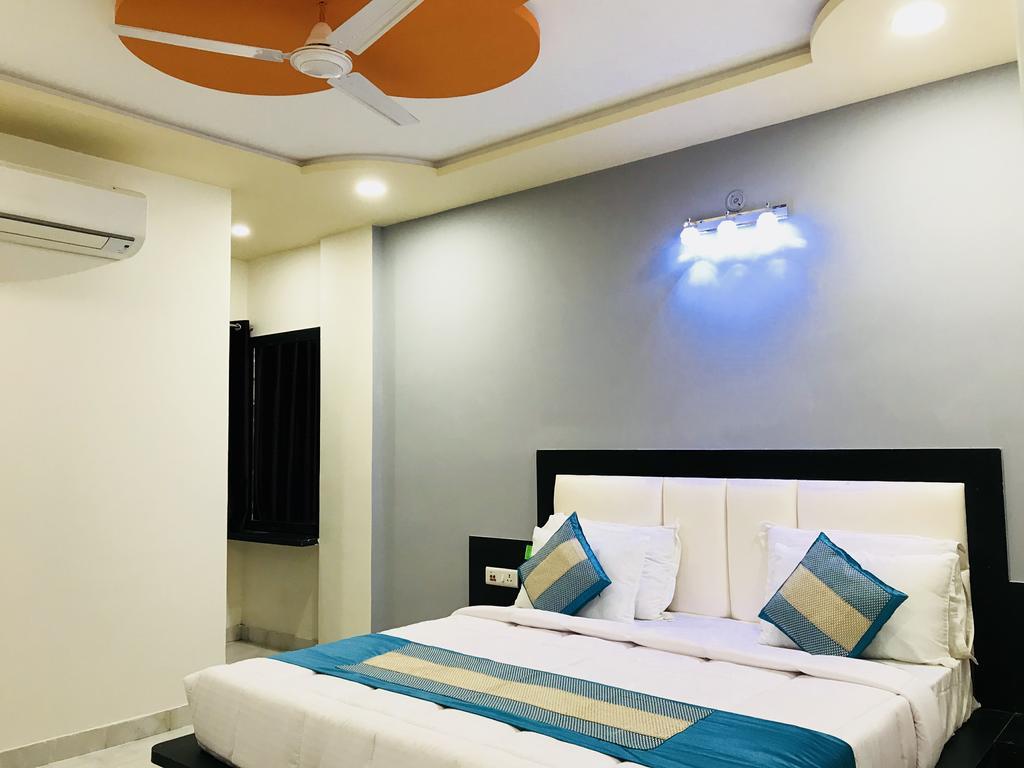 Aaradhya Residency Hotel Agra  Exterior photo