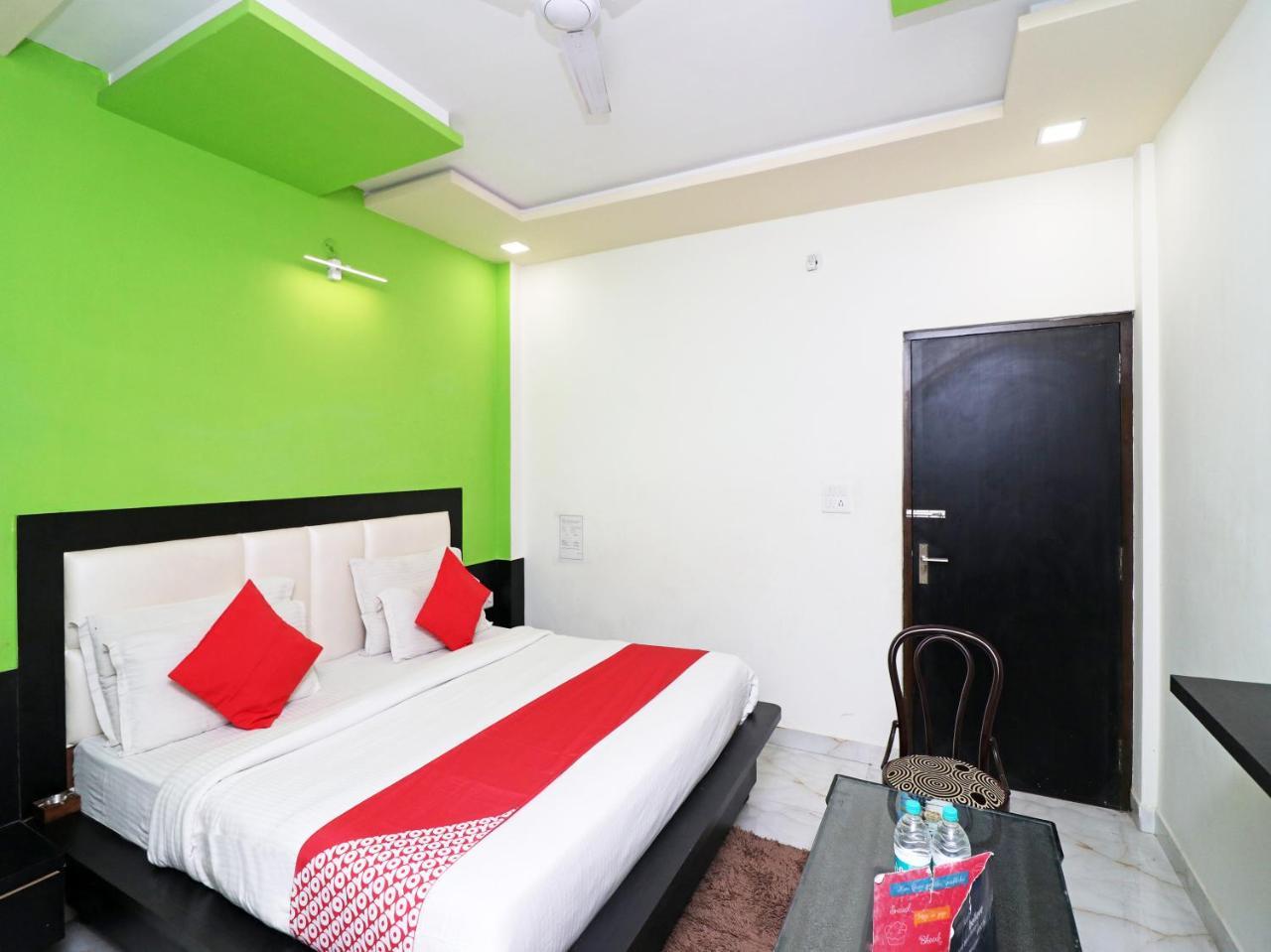 Aaradhya Residency Hotel Agra  Exterior photo