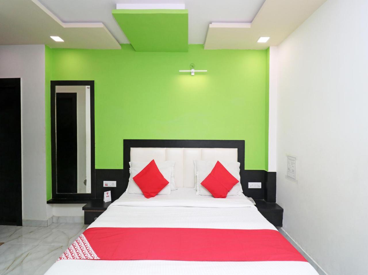 Aaradhya Residency Hotel Agra  Exterior photo